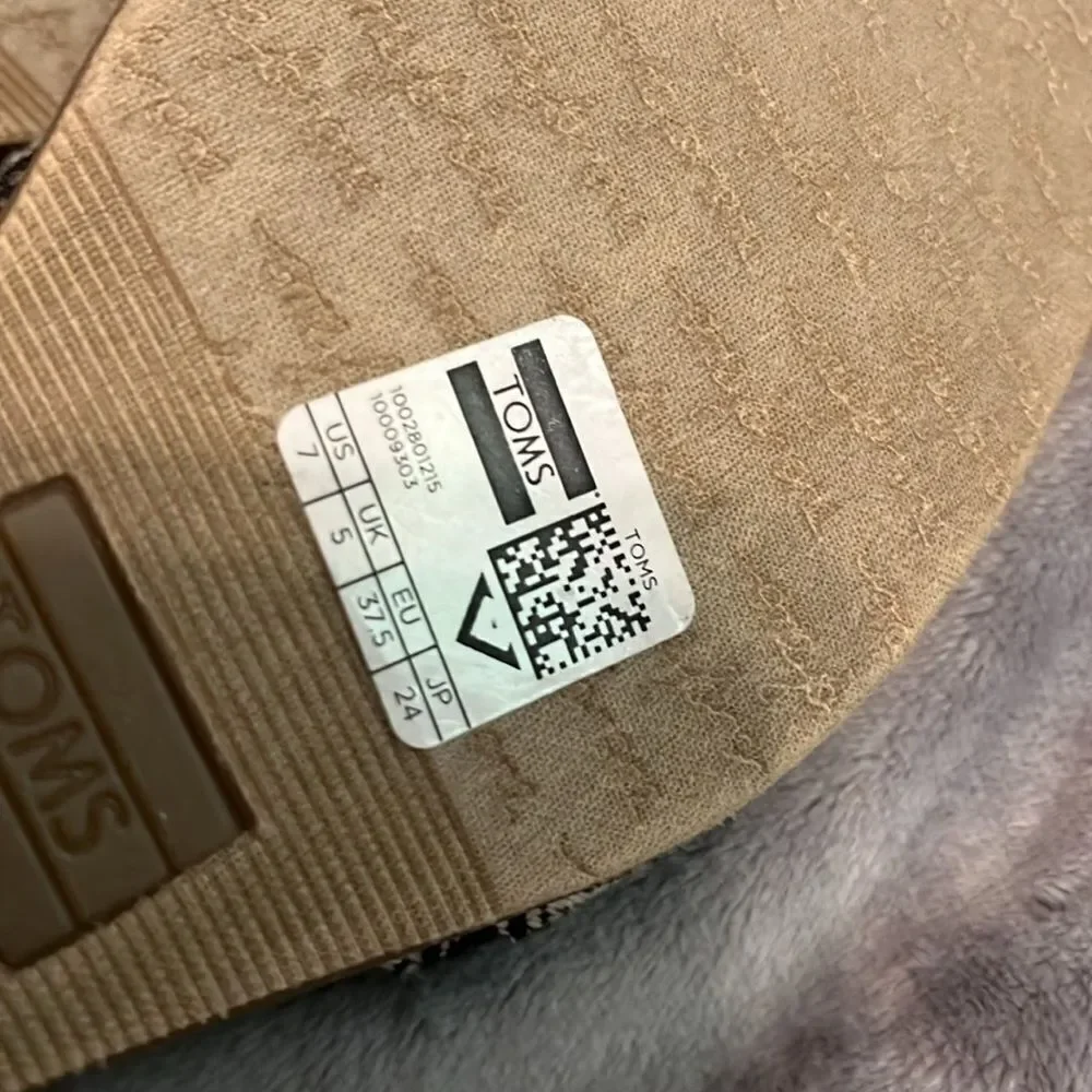 TOMS Women's Black/White Aztec Cork Wedges